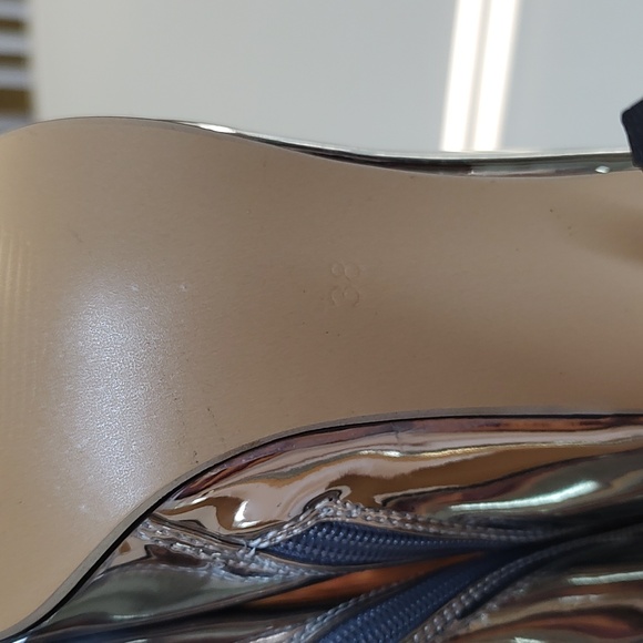 Arqa Silver Knee High Sexy Pointed Toe Boots Size 8 - Picture 9 of 15